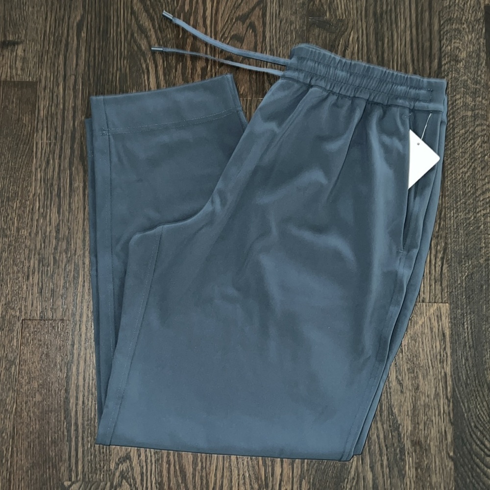 lululemon 7/8 tapered leg pants